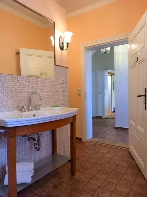 Apartment Romantische Unter Den Linden *