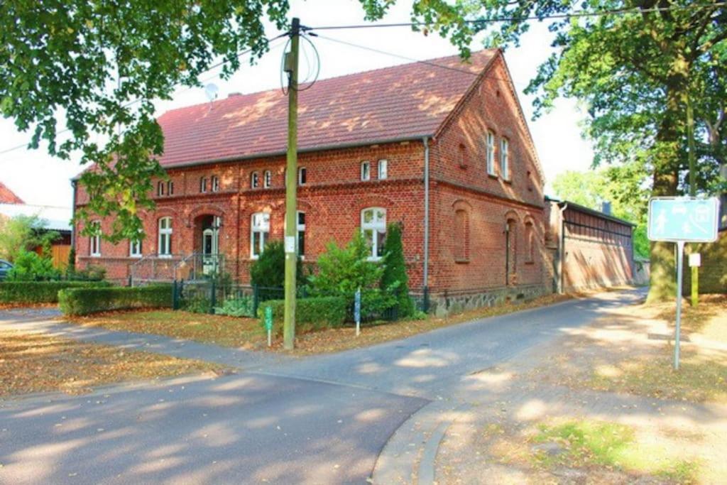 Romantische Unter Den Linden Apartment